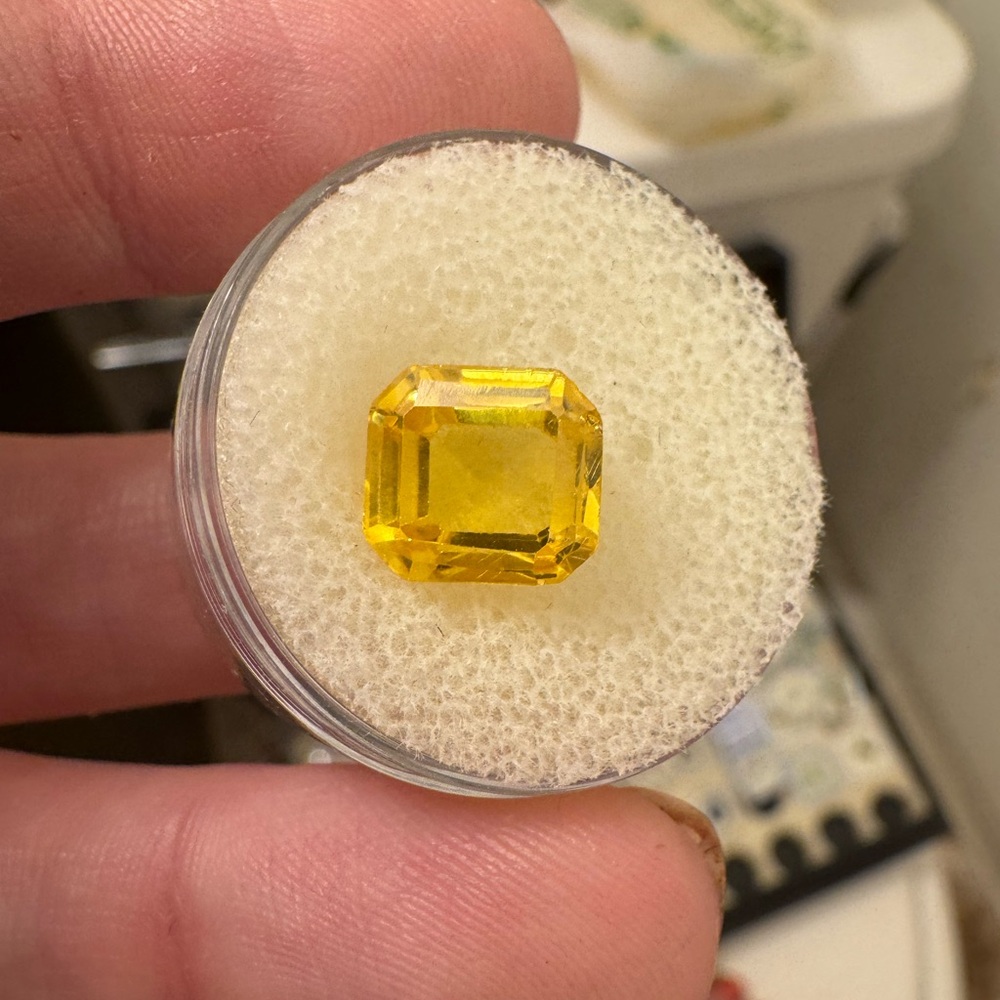 Rare 6.90CTW genuine custom cut tourmaline loose gemstone in gem jar - Picture 9 of 15